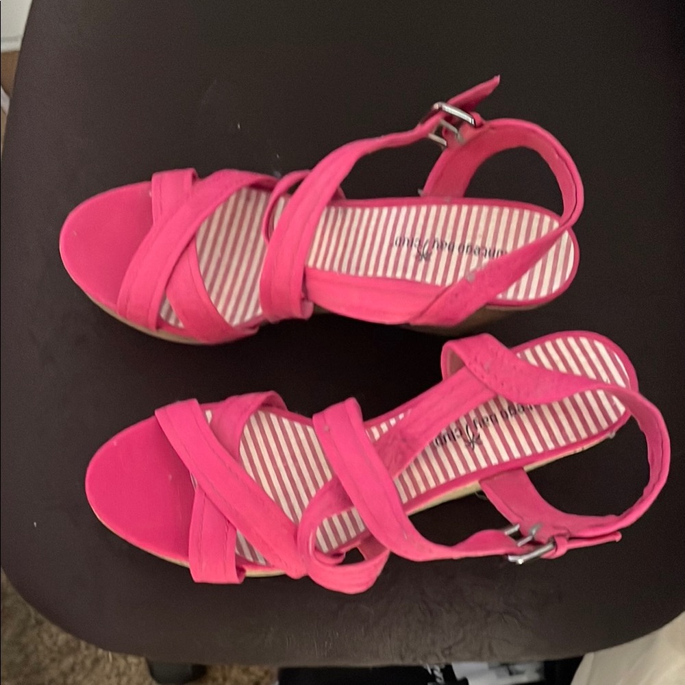 Bright Pink Sandals with Crisscross Straps  size 9